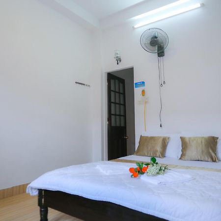 Sea Homestay Hue Buitenkant foto